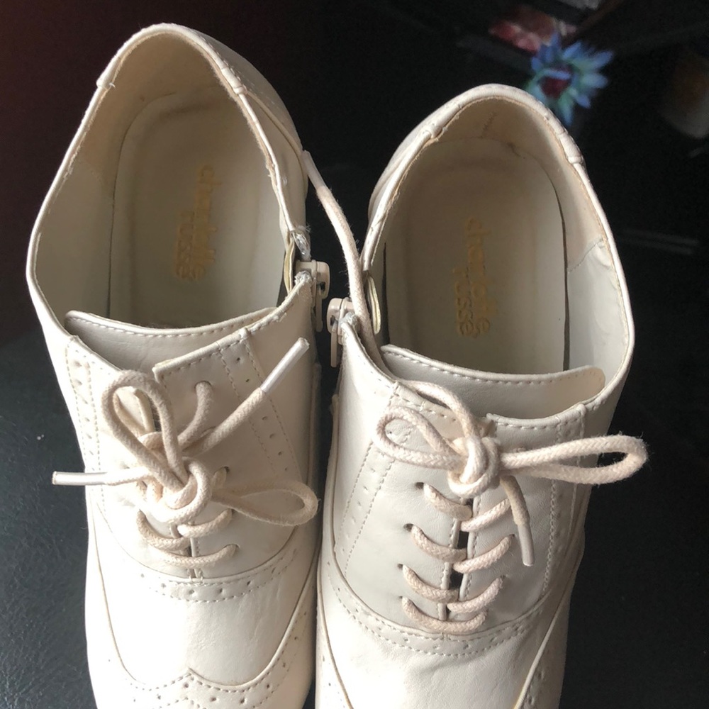 Heels - Picture 2 of 3